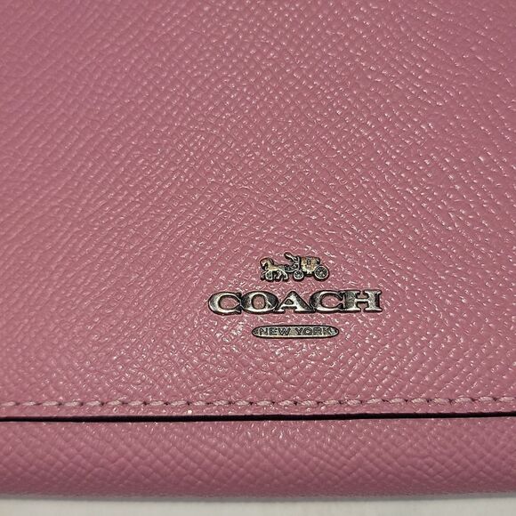 Coach Outlet Pink Pebbled Leather Women's Wristlet - Picture 4 of 9